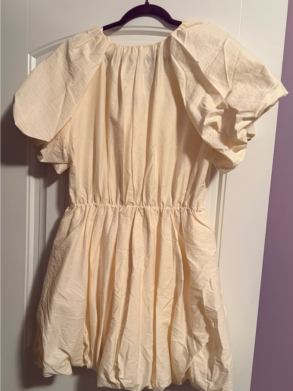 Cream Puff-Sleeve Dress